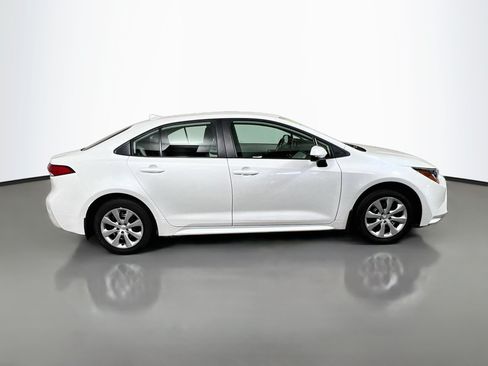 Used 2026 Toyota Corolla LE FWD image 3