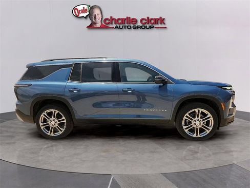 New 2025 Chevrolet Traverse LT w/ Driver Confidence Package image 6