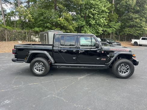 New 2026 Jeep Gladiator Mojave AWD/4WD image 9