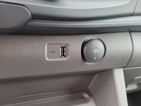 New 2025 Ford Transit 150 Low Roof image 22