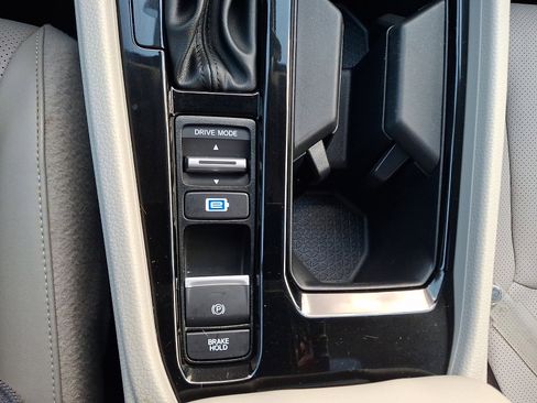 Used 2023 Honda Accord EX-L image 26