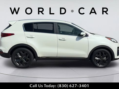 Used 2020 Kia Sportage S FWD image 3