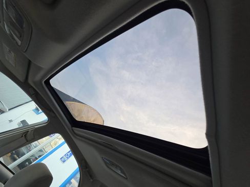 Used 2005 Toyota Camry LE FWD image 18