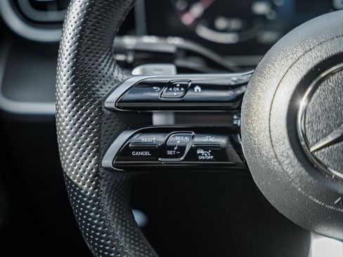 Certified 2024 Mercedes-Benz C 300 4MATIC Sedan image 27