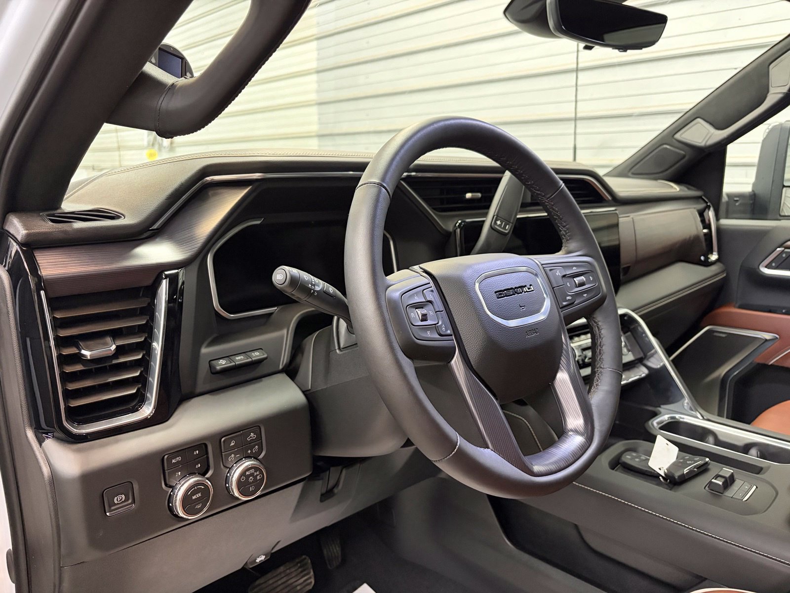 Used 2026 GMC Sierra 3500 Denali Ultimate AWD/4WD image 15
