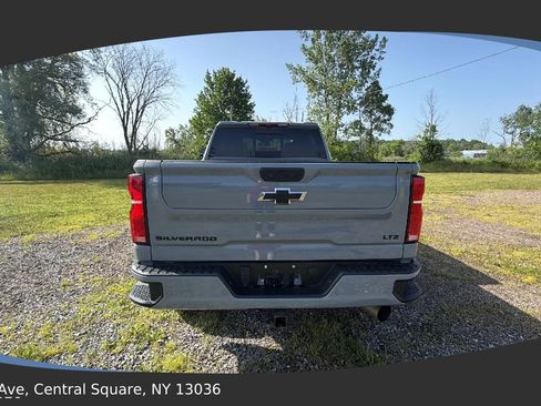 Used 2024 Chevrolet Silverado 3500 LTZ w/ LTZ Plus Package AWD/4WD image 7