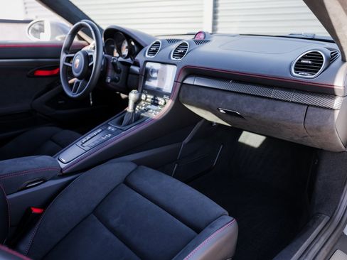 Certified 2025 Porsche 718 Boxster Spyder RS image 28