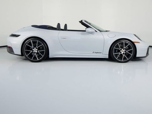 Certified 2026 Porsche 911 GTS image 11
