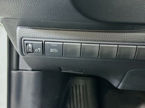 Used 2025 Toyota Corolla LE FWD image 17