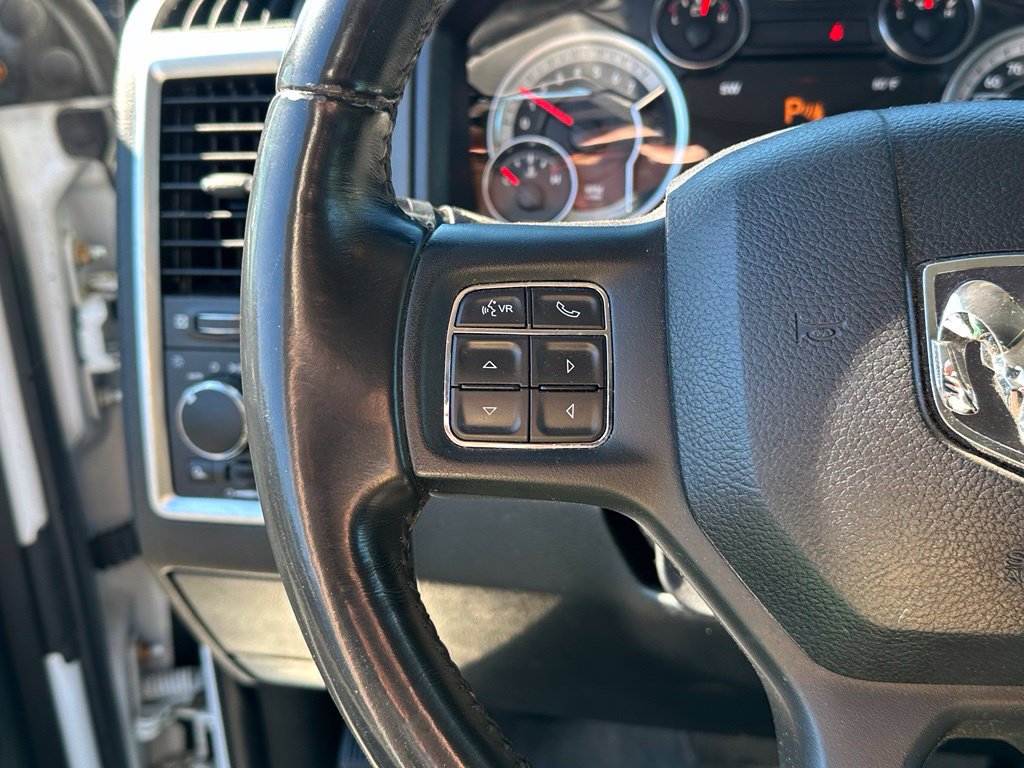 Used 2018 RAM 2500 SLT w/ Luxury Group AWD/4WD image 9