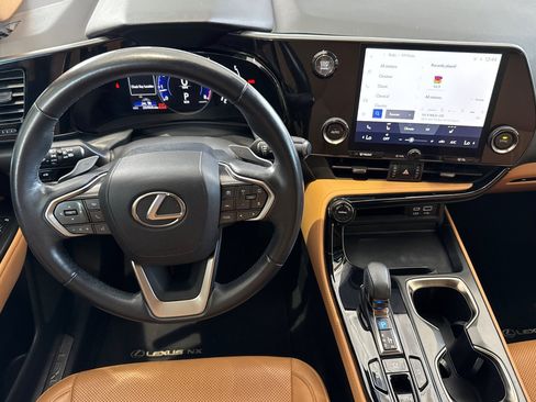 Certified 2024 Lexus NX 250 FWD image 18