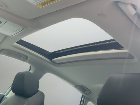 Used 2023 Honda Accord EX image 17