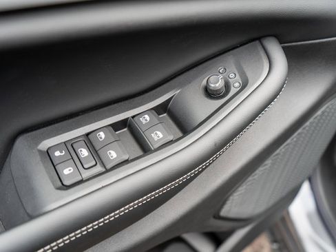 New 2025 Jeep Grand Cherokee Limited image 15