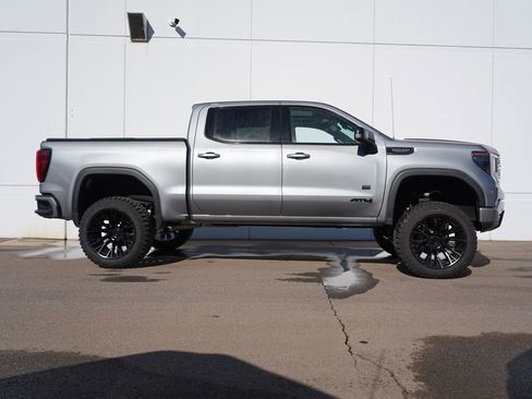 Used 2024 GMC Sierra 1500 AT4 w/ AT4 Premium Package image 2