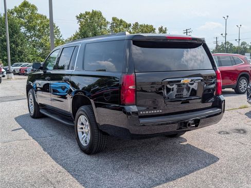 Used 2018 Chevrolet Suburban LT AWD/4WD image 3