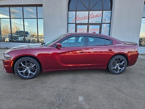 Used 2017 Dodge Charger SXT w/ Rallye Group image 5