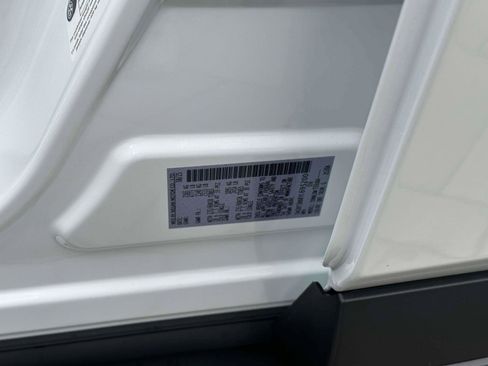 Used 2026 Nissan Rogue SV image 17