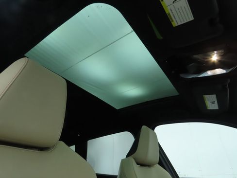 Certified 2025 BMW X3 xDrive30i w/ Convenience Package image 19