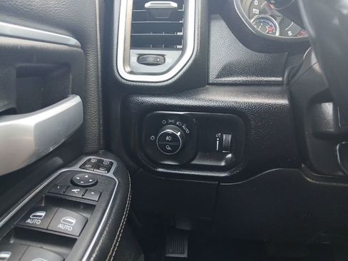 Used 2024 RAM 2500 Big Horn w/ Off Road Package AWD/4WD image 16