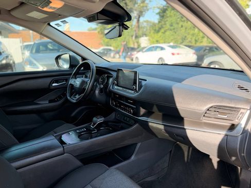 Used 2026 Nissan Rogue SV FWD image 26