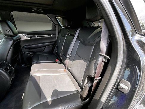 Used 2020 Cadillac XT5 Premium Luxury FWD image 22