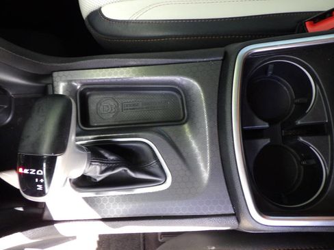 Used 2017 Dodge Charger SXT w/ AWD Plus Group image 23