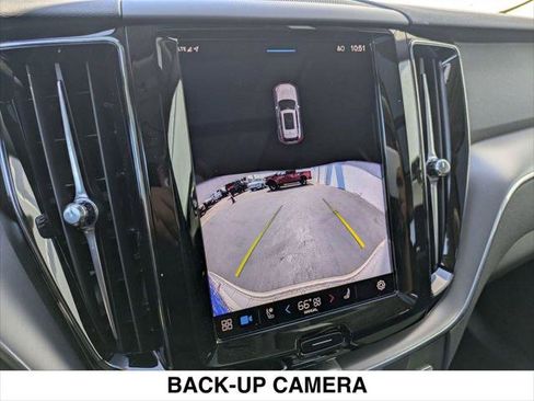 New 2025 Volvo XC60 B5 Core w/ Protection Package Premier AWD/4WD image 10