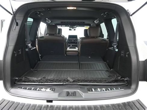 Used 2023 Nissan Armada Platinum w/ Captain's Chairs Package AWD/4WD image 35