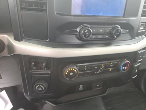 Used 2021 Ford F150 XL w/ Trailer Tow Package RWD image 10