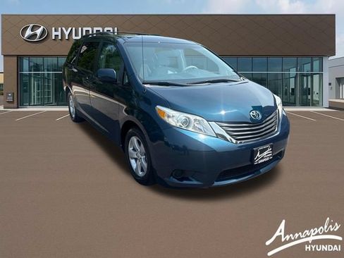 Used 2011 Toyota Sienna LE w/ Towing Pkg FWD image 7