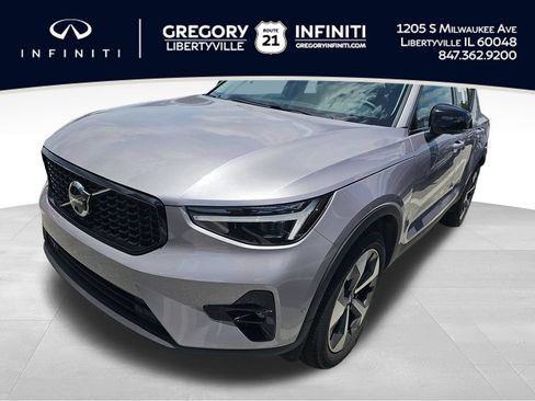 Used 2026 Volvo XC40 B5 Plus AWD/4WD image 1