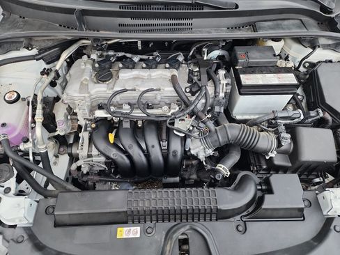 Used 2022 Toyota Corolla LE image 40