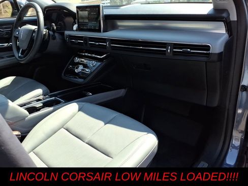 Used 2022 Lincoln Corsair AWD w/ Equipment Group 101A image 9