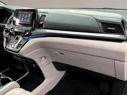 Used 2022 Honda Odyssey Elite image 22