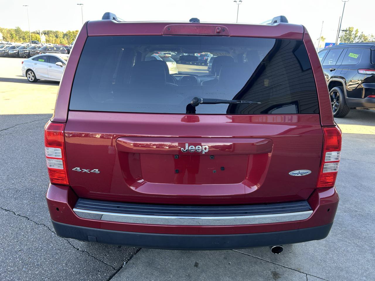 Used 2017 Jeep Patriot 4WD image 6