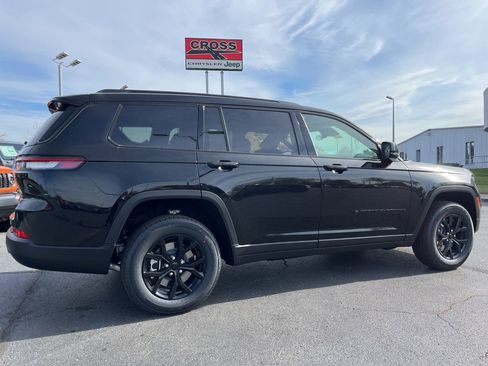New 2025 Jeep Grand Cherokee L Altitude image 49
