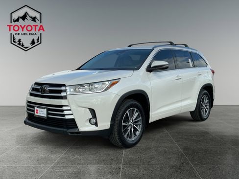 Certified 2018 Toyota Highlander XLE image 1