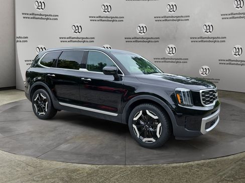 Used 2023 Kia Telluride S FWD image 7