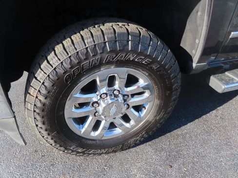 Used 2016 Chevrolet Silverado 2500 LTZ w/ Duramax Plus Package image 11