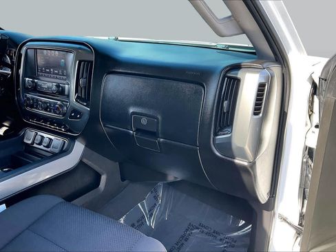 Used 2018 Chevrolet Silverado 1500 LT w/ All Star Edition AWD/4WD image 17