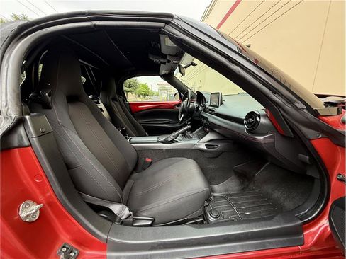 Used 2016 MAZDA MX-5 Miata Club w/ Brembo/BBS Package image 17