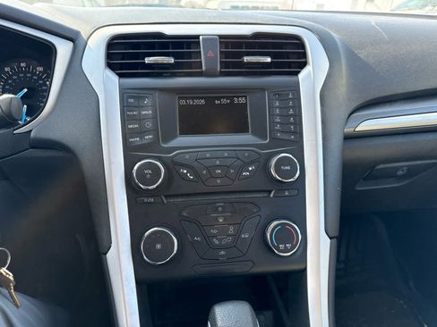 Used 2013 Ford Fusion S image 9