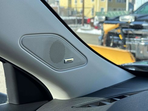 New 2025 Mitsubishi Outlander SE image 10