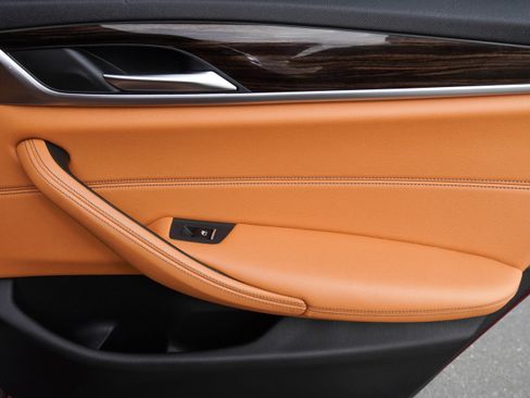 Certified 2023 BMW 530i w/ M Sport Package image 33