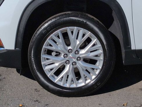 Used 2024 GMC Acadia Elevation image 14