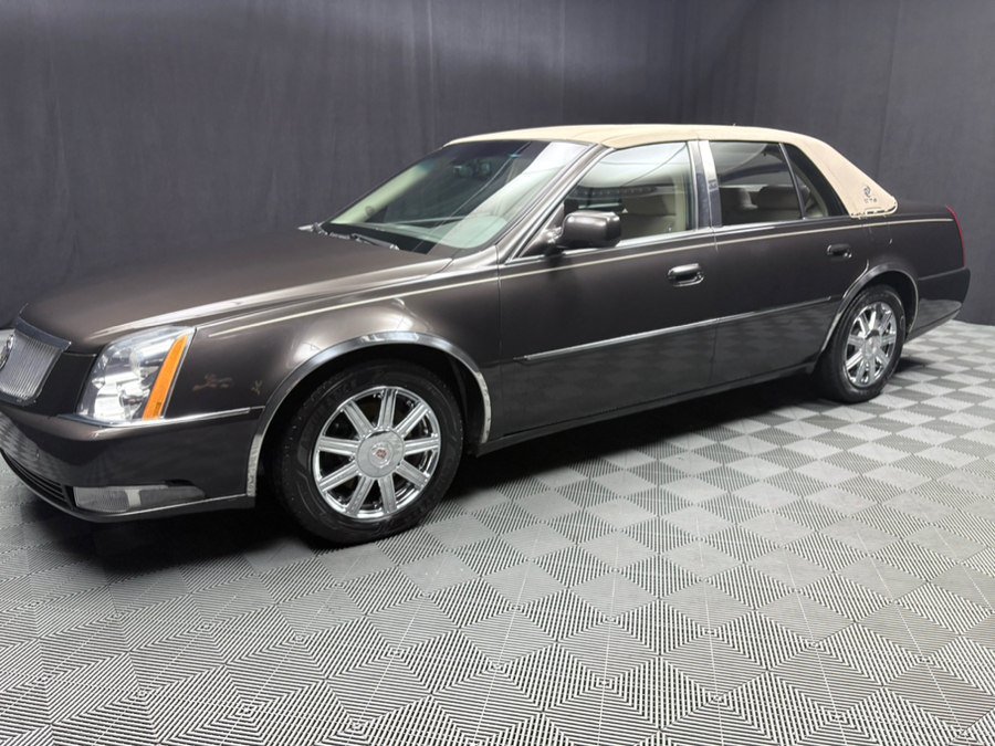 Used 2008 Cadillac DTS FWD image 14