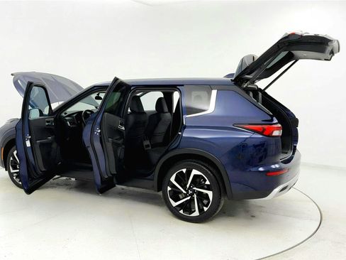 Used 2024 Mitsubishi Outlander FWD image 10