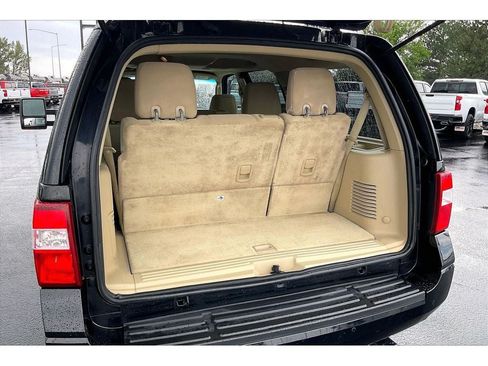 Used 2016 Ford Expedition XLT AWD/4WD image 11