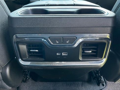 Used 2024 Chevrolet Silverado 2500 High Country w/ Technology Package image 11