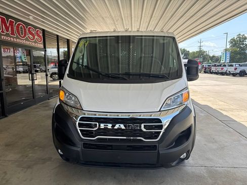 Used 2025 RAM ProMaster 2500 w/ U-Haul Equipment Group FWD image 2